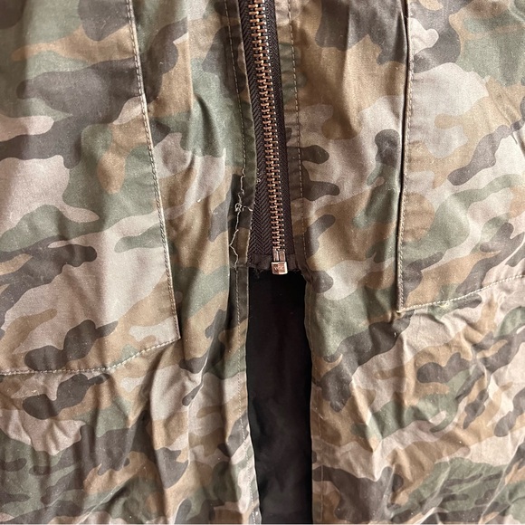 TOP SHOP Long Zip Camo Jacket - Size 8 - Picture 6 of 10